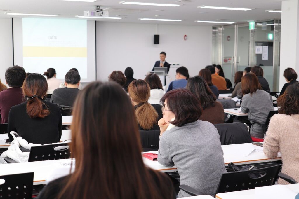 lecture, instructor, classroom